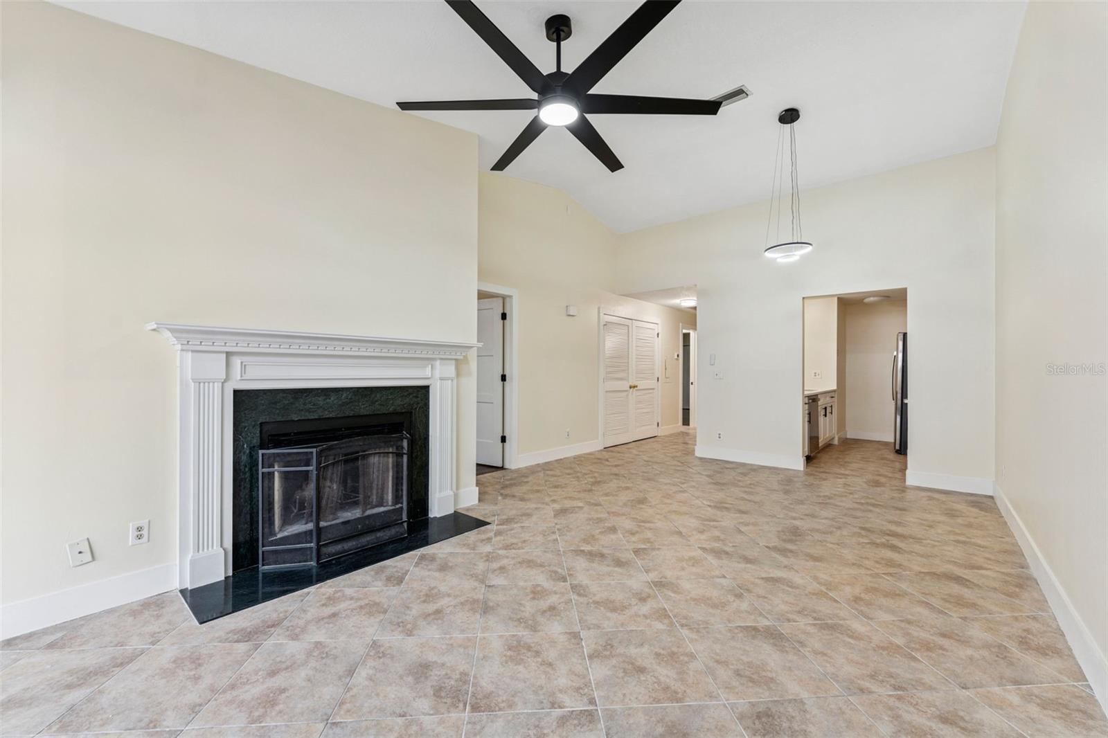 Image 12 of 36 For 16117 Rambling Vine Drive E