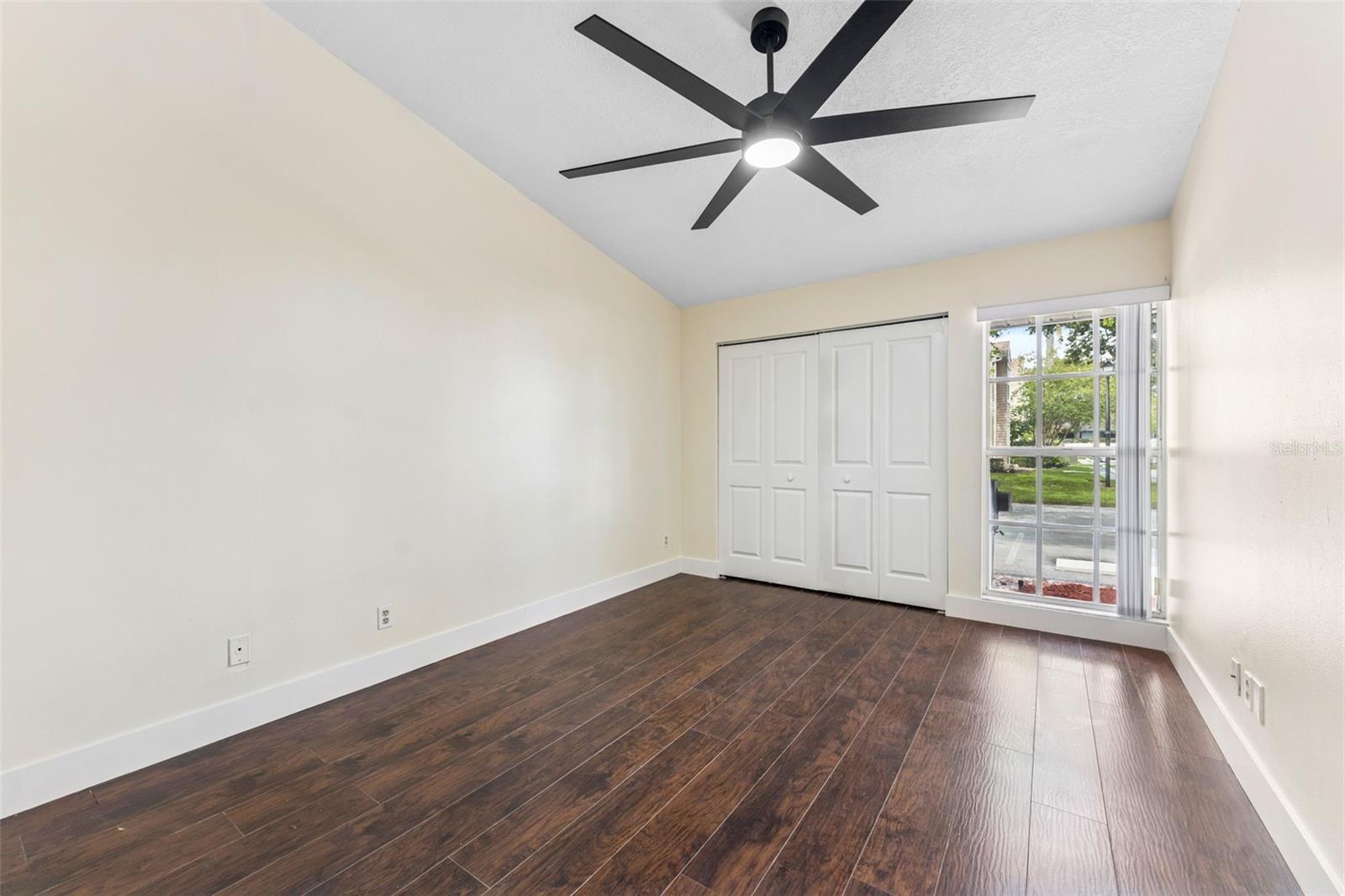 Image 23 of 36 For 16117 Rambling Vine Drive E