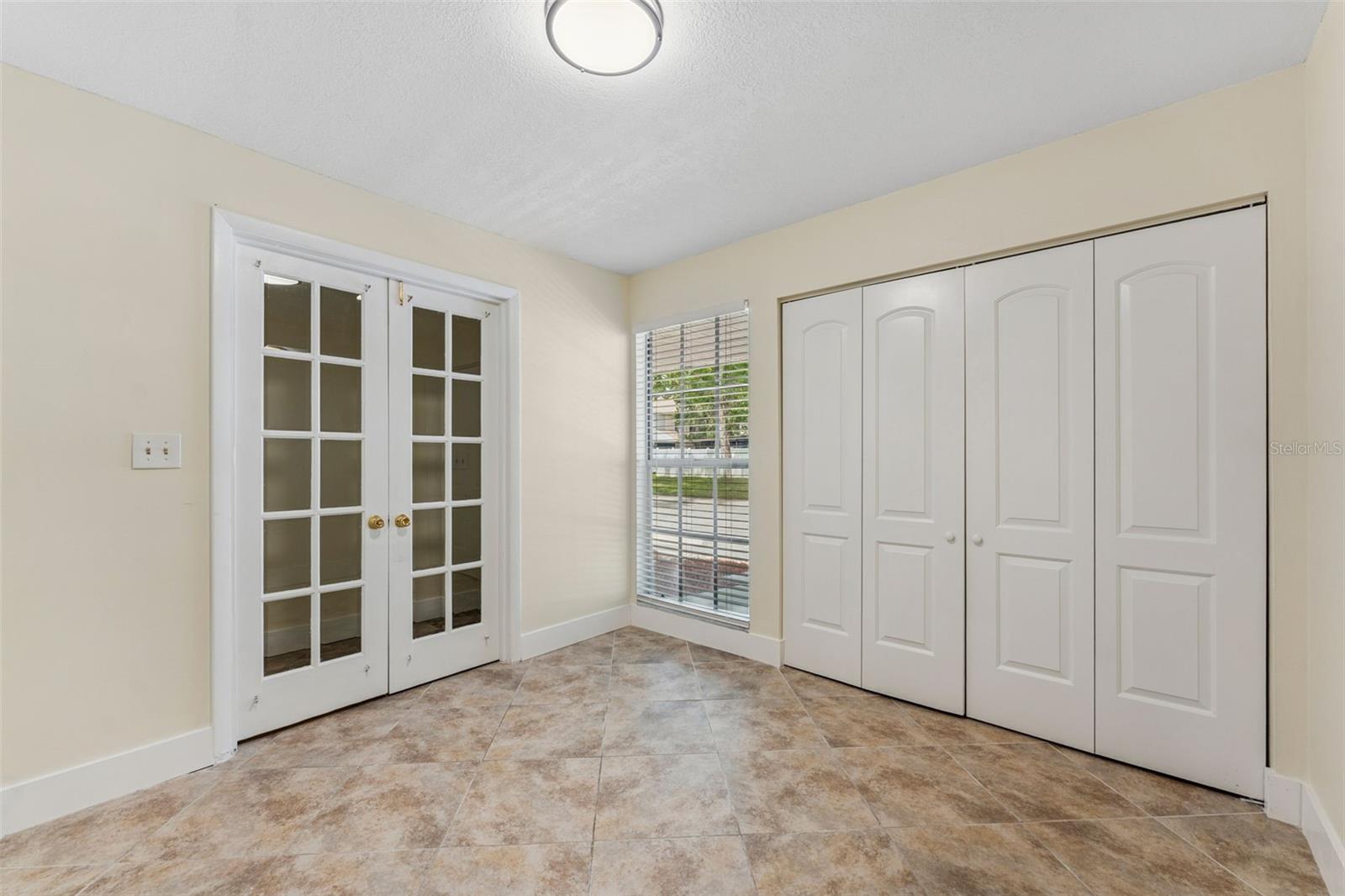 Image 25 of 36 For 16117 Rambling Vine Drive E