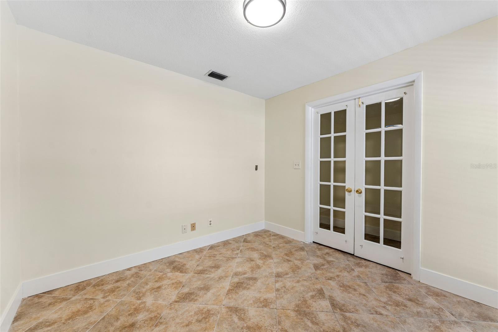 Image 26 of 36 For 16117 Rambling Vine Drive E