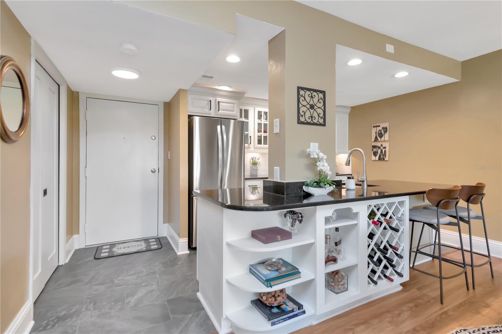 Image 11 of 52 For 4141 Bayshore Boulevard 304