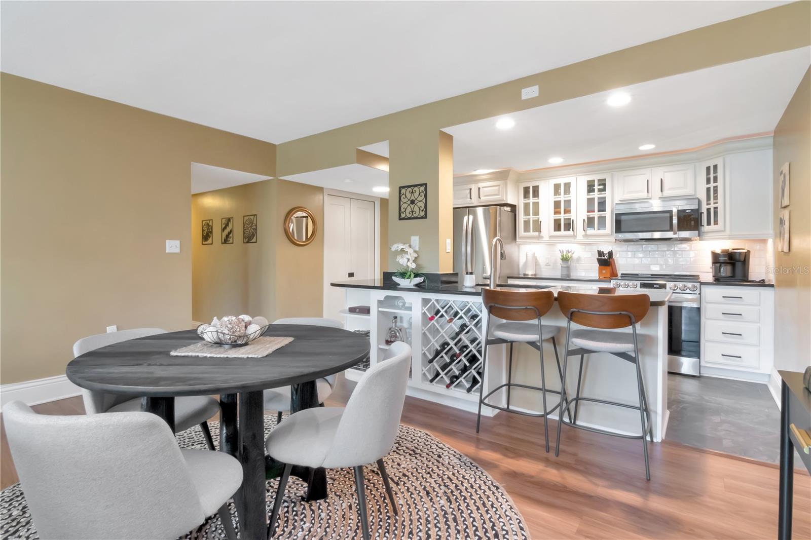Image 12 of 52 For 4141 Bayshore Boulevard 304