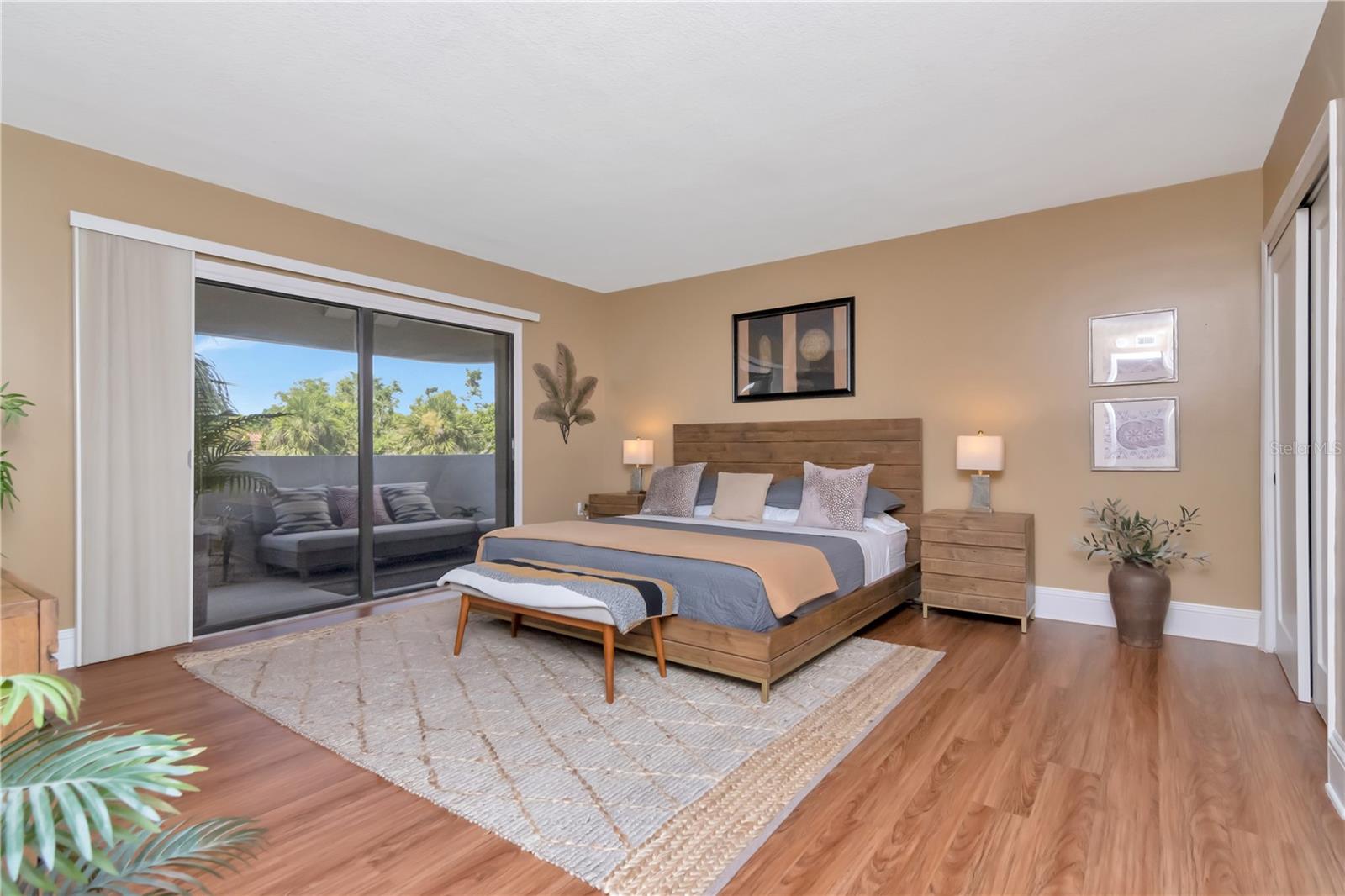 Image 17 of 52 For 4141 Bayshore Boulevard 304