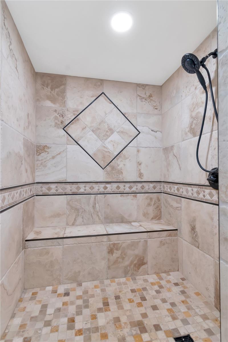 Image 20 of 52 For 4141 Bayshore Boulevard 304