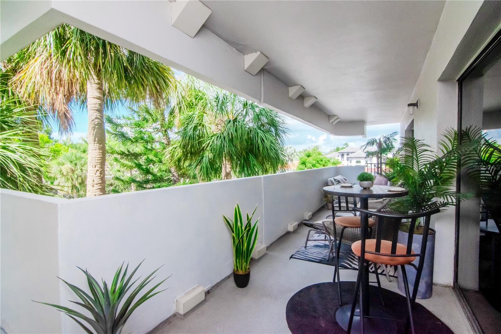 Image 27 of 52 For 4141 Bayshore Boulevard 304