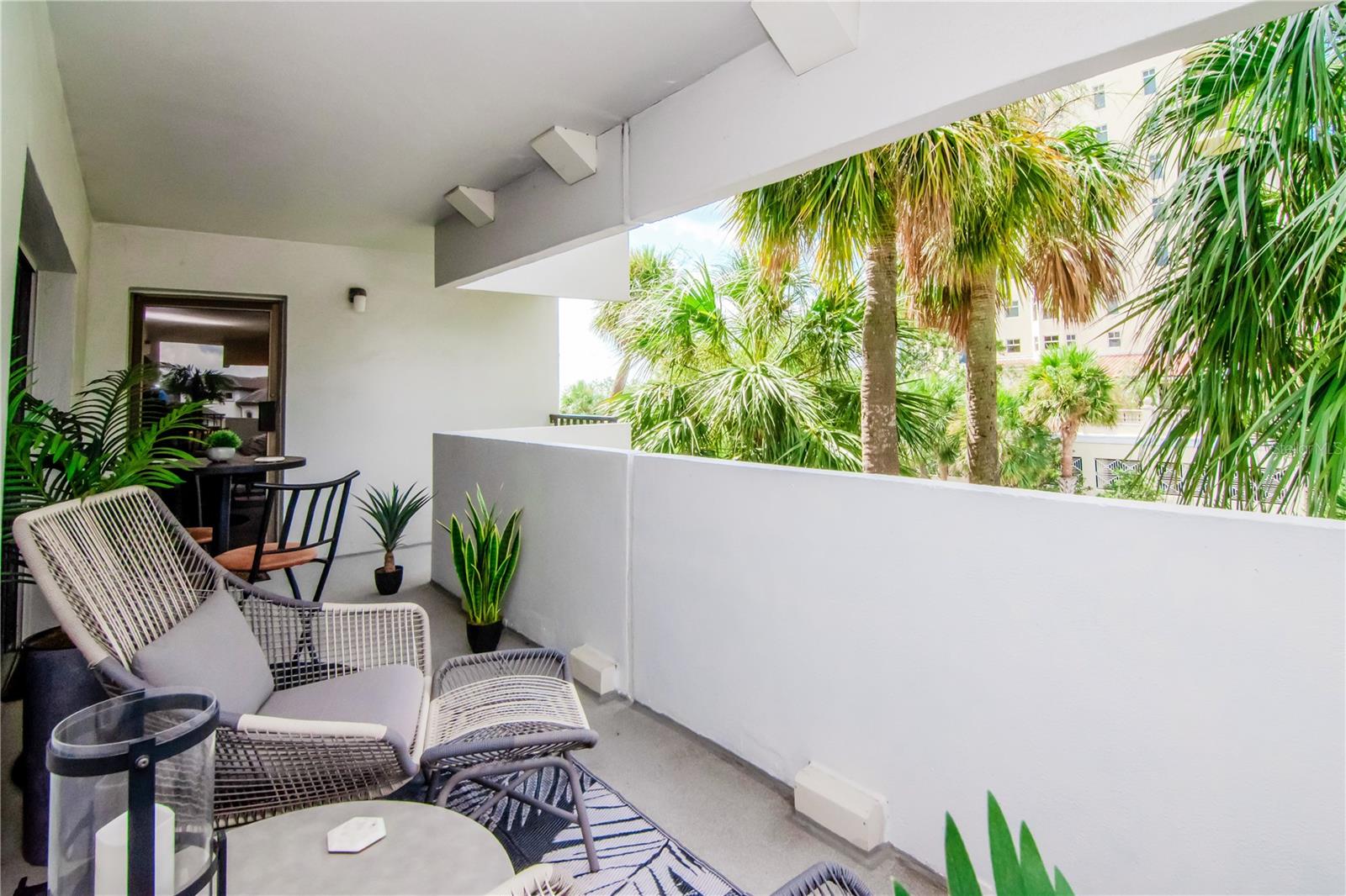 Image 33 of 52 For 4141 Bayshore Boulevard 304