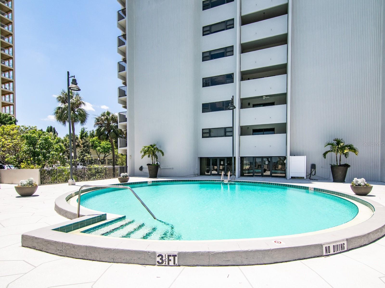 Image 41 of 52 For 4141 Bayshore Boulevard 304