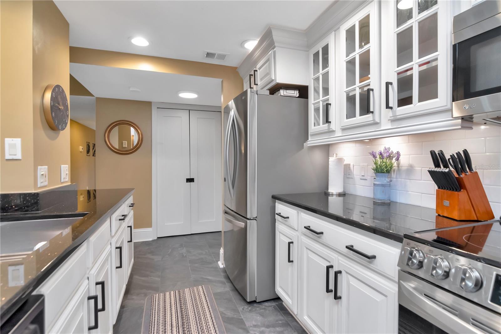 Image 7 of 52 For 4141 Bayshore Boulevard 304