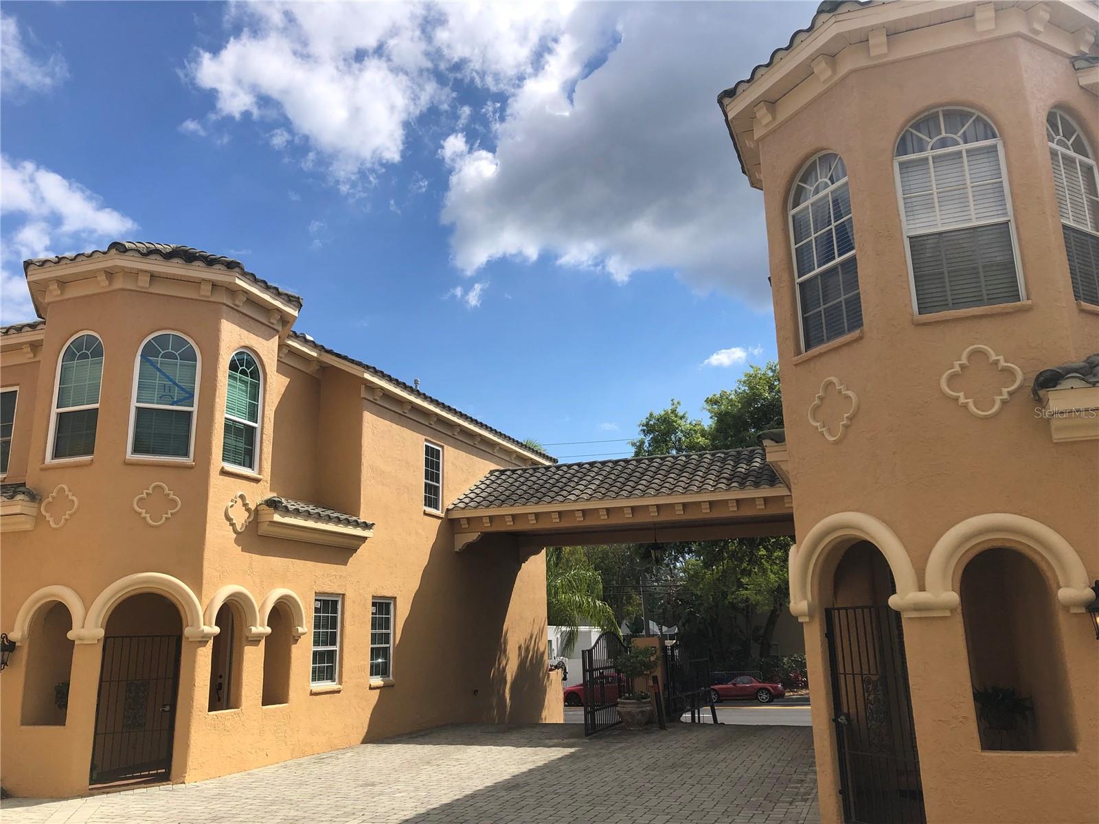Details for 2903 Hansen Manor Lane, TAMPA, FL 33611