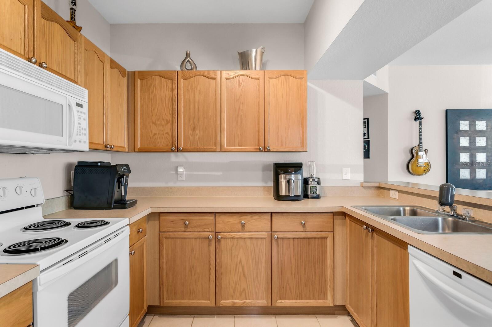 Image 11 of 42 For 5125 Palm Springs Boulevard 10107