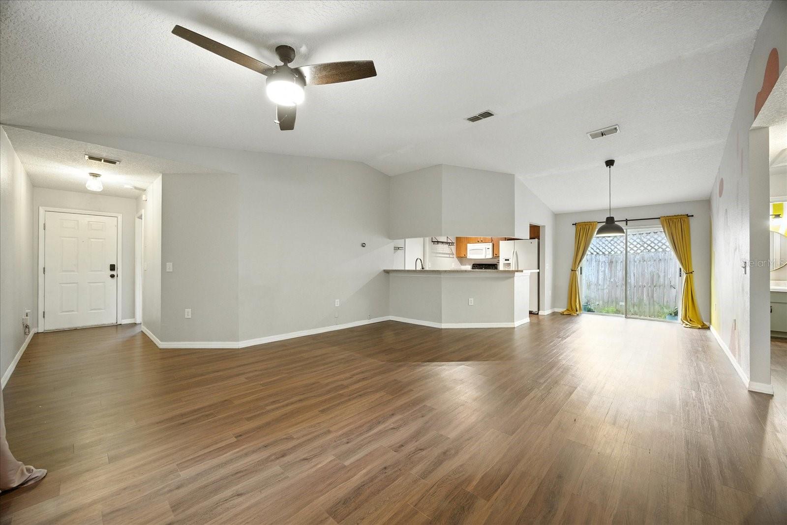 Image 13 of 23 For 6814 Lyman Avenue