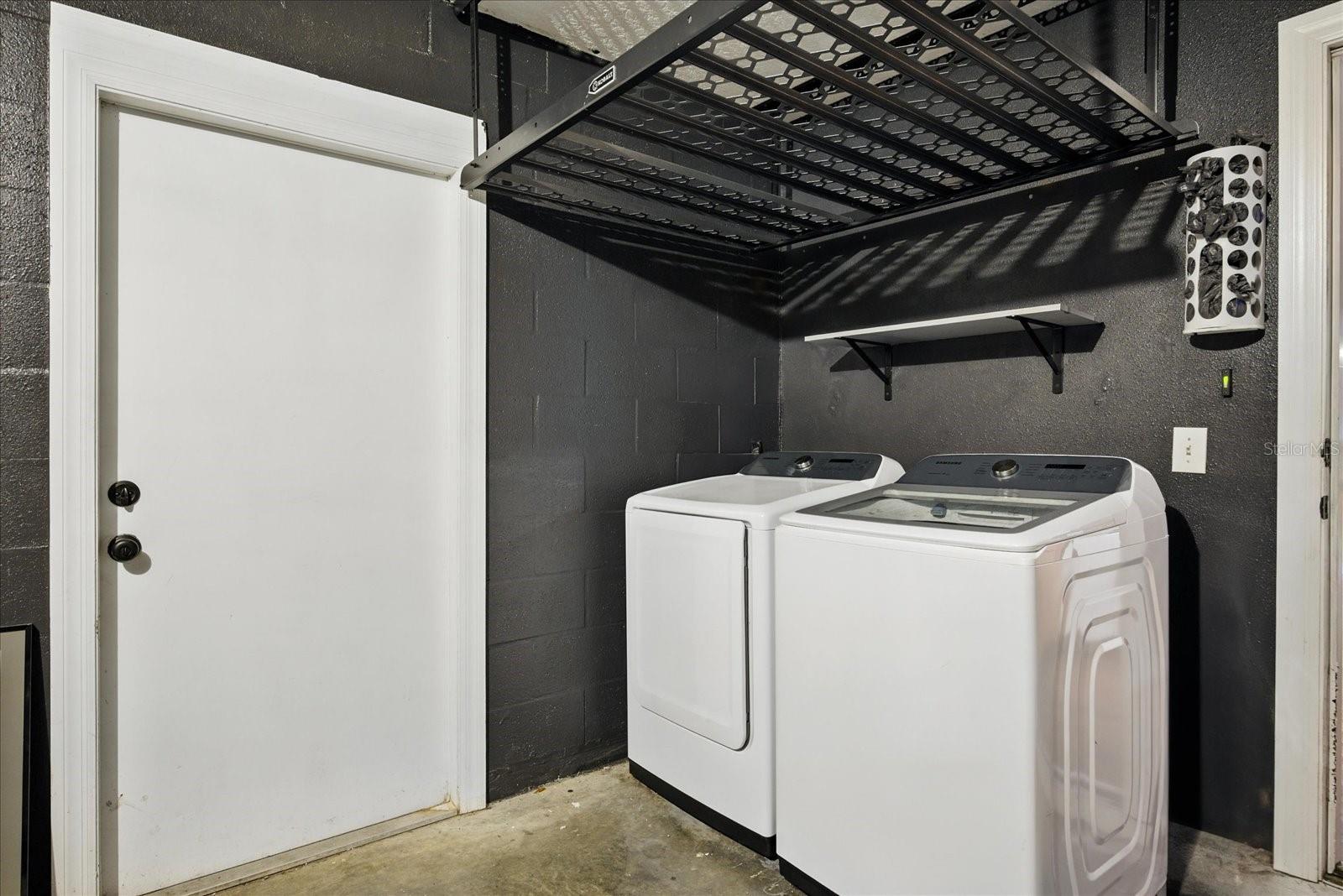 Image 14 of 23 For 6814 Lyman Avenue