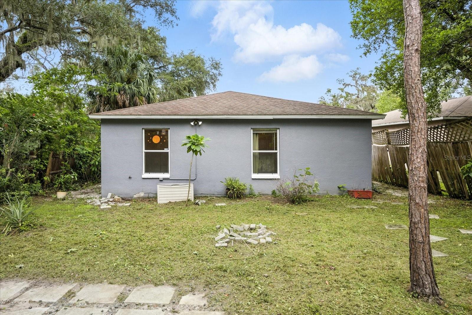 Image 17 of 23 For 6814 Lyman Avenue