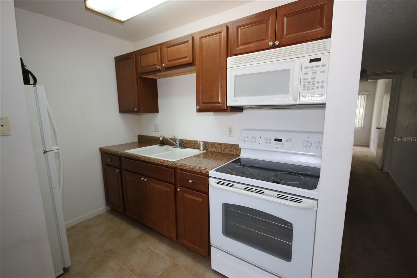 Image 4 of 25 For 1235 Highland Avenue 5-209