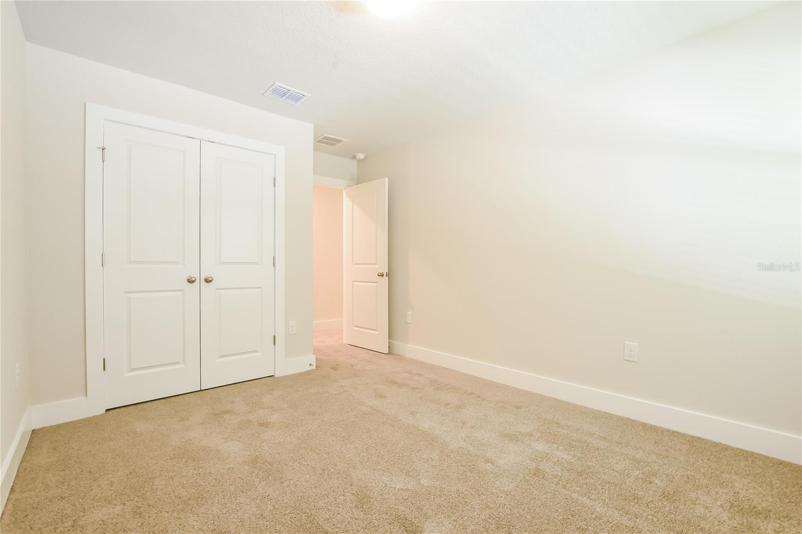 Image 14 of 17 For 313 Whiteheart Drive