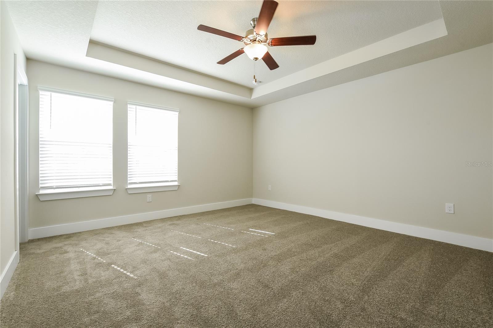 Image 8 of 17 For 313 Whiteheart Drive