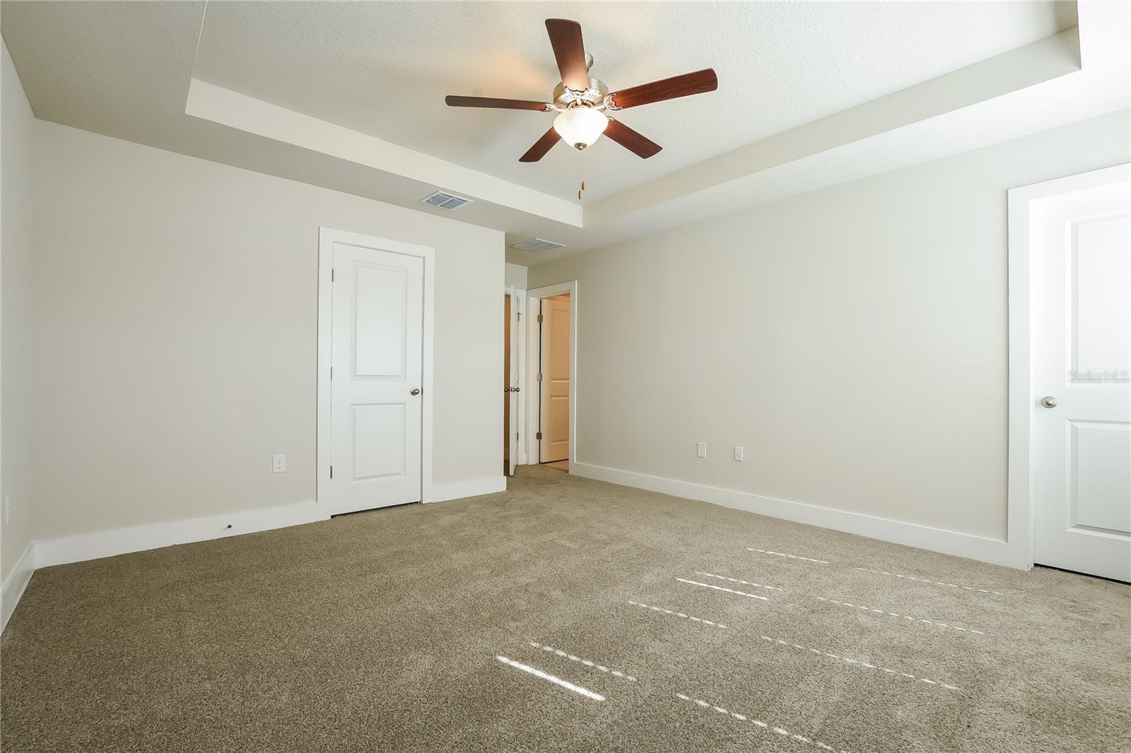 Image 9 of 17 For 313 Whiteheart Drive