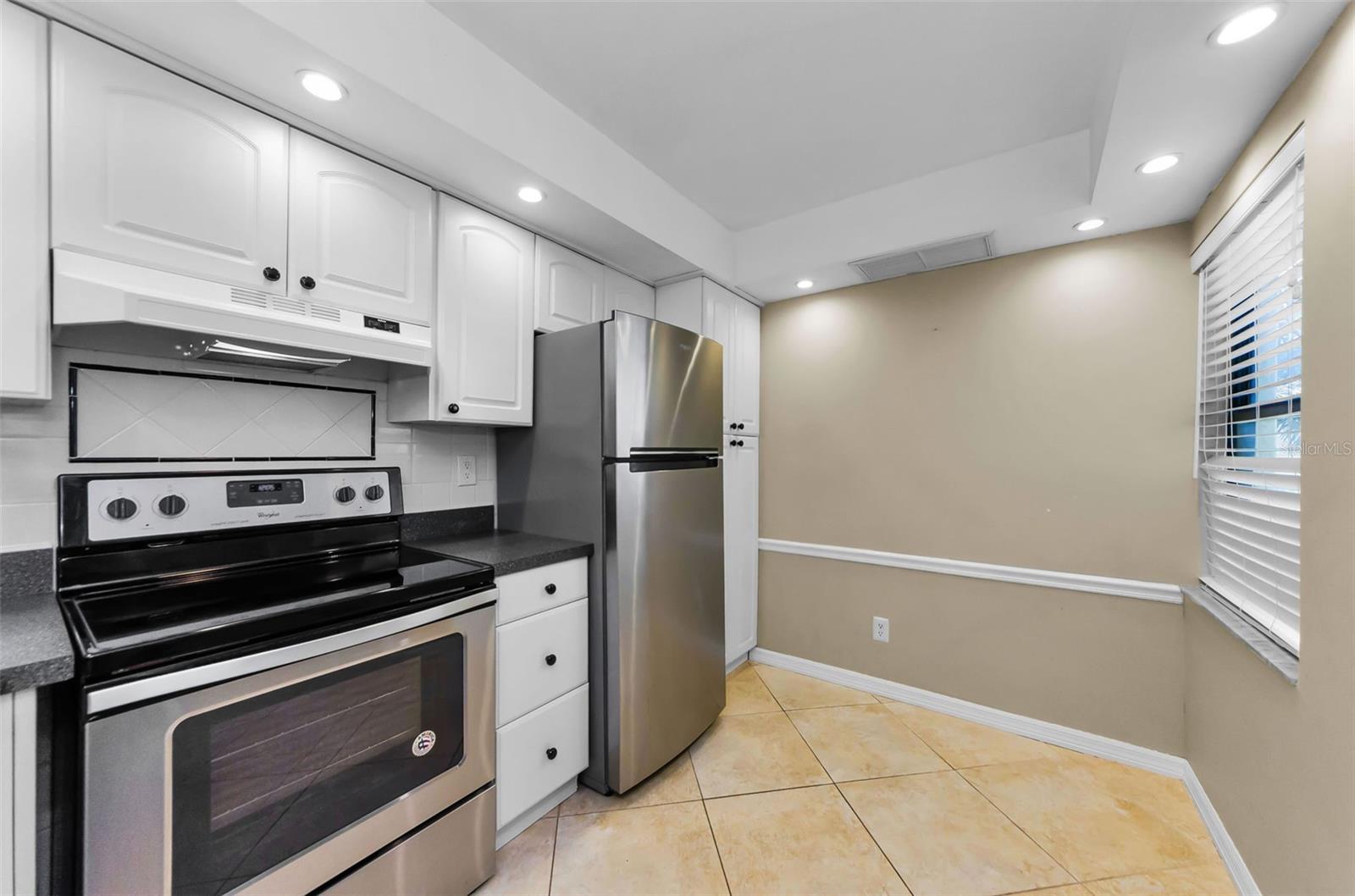 Image 17 of 49 For 14130 Rosemary Lane 3306