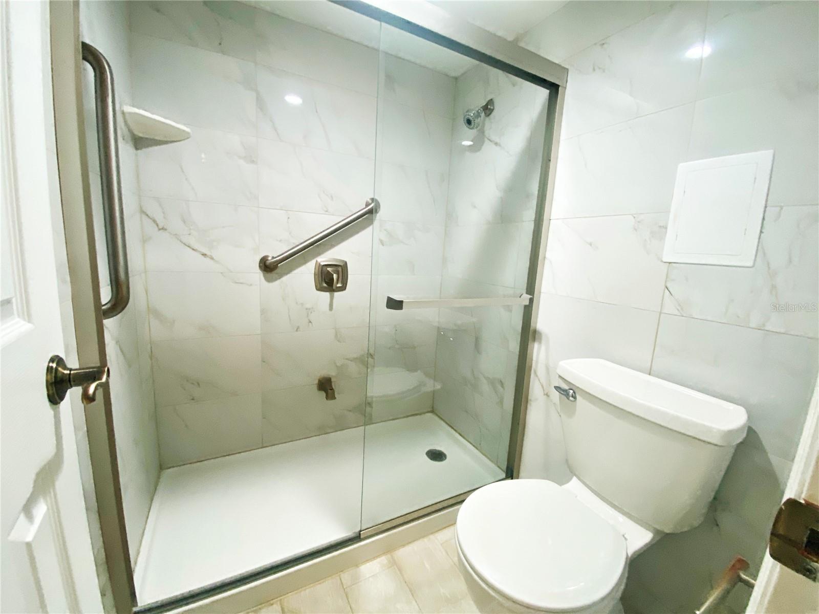Image 24 of 49 For 14130 Rosemary Lane 3306