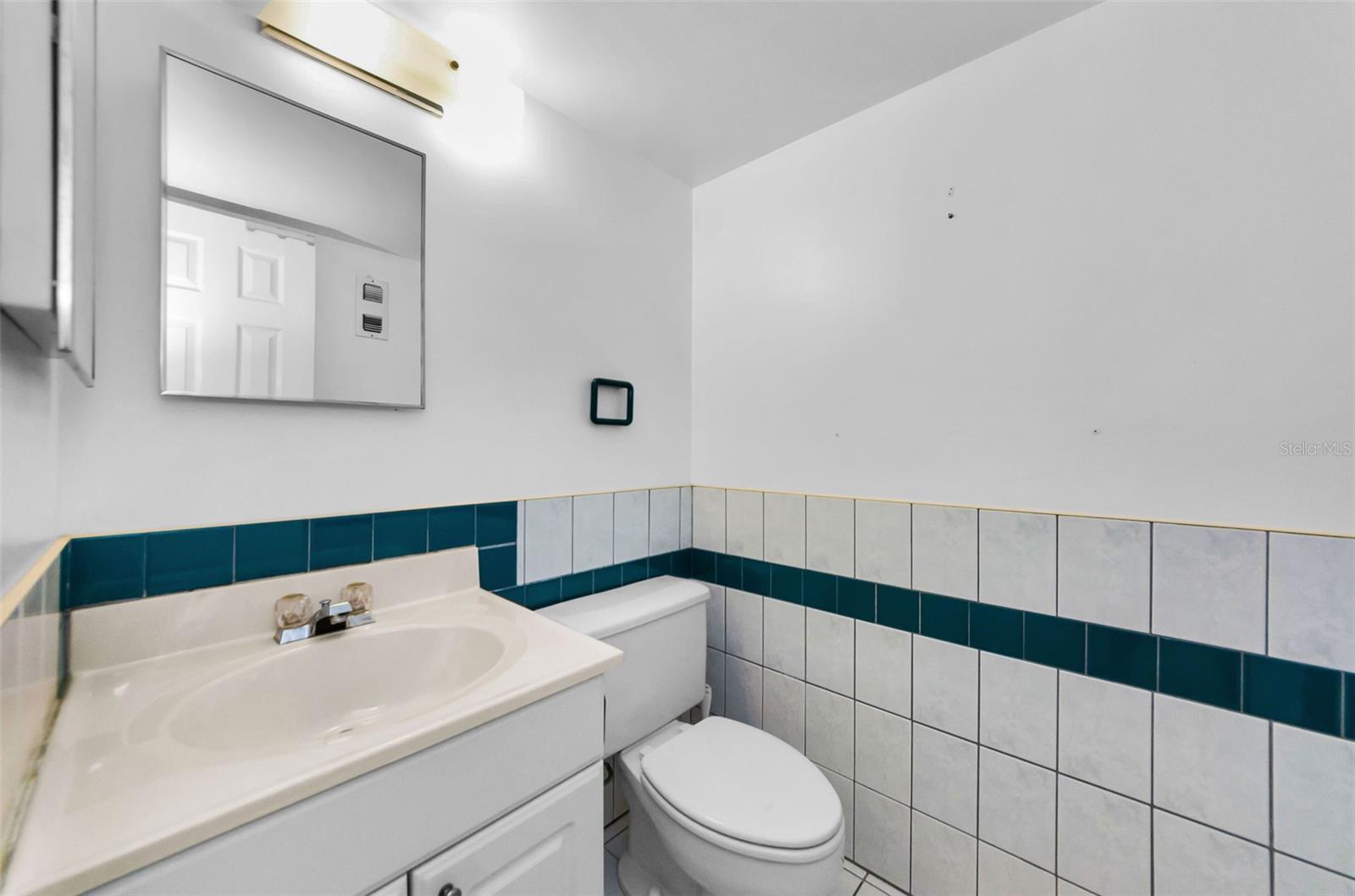 Image 28 of 49 For 14130 Rosemary Lane 3306