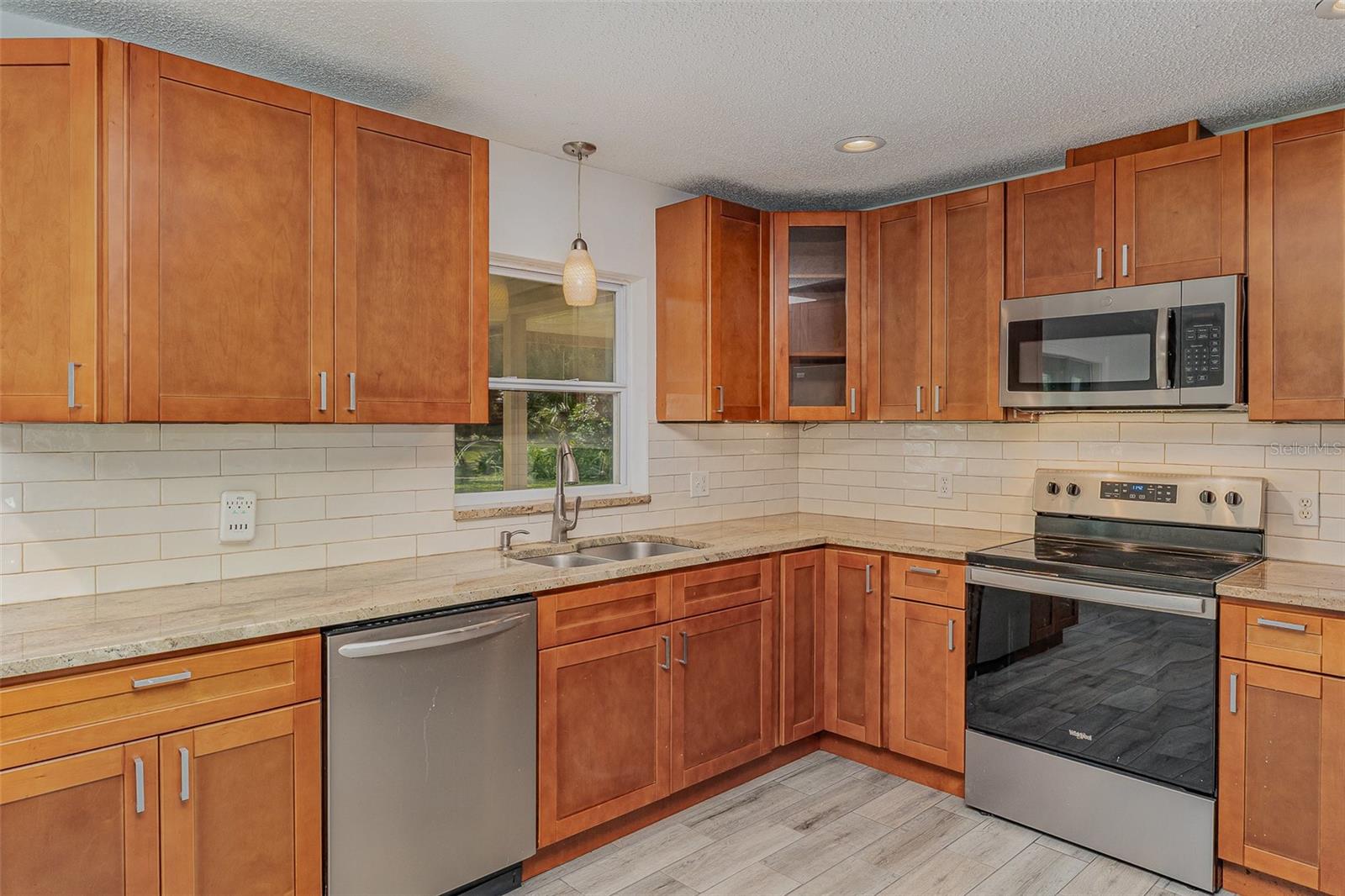 Image 10 of 32 For 5910 Timberwood Drive