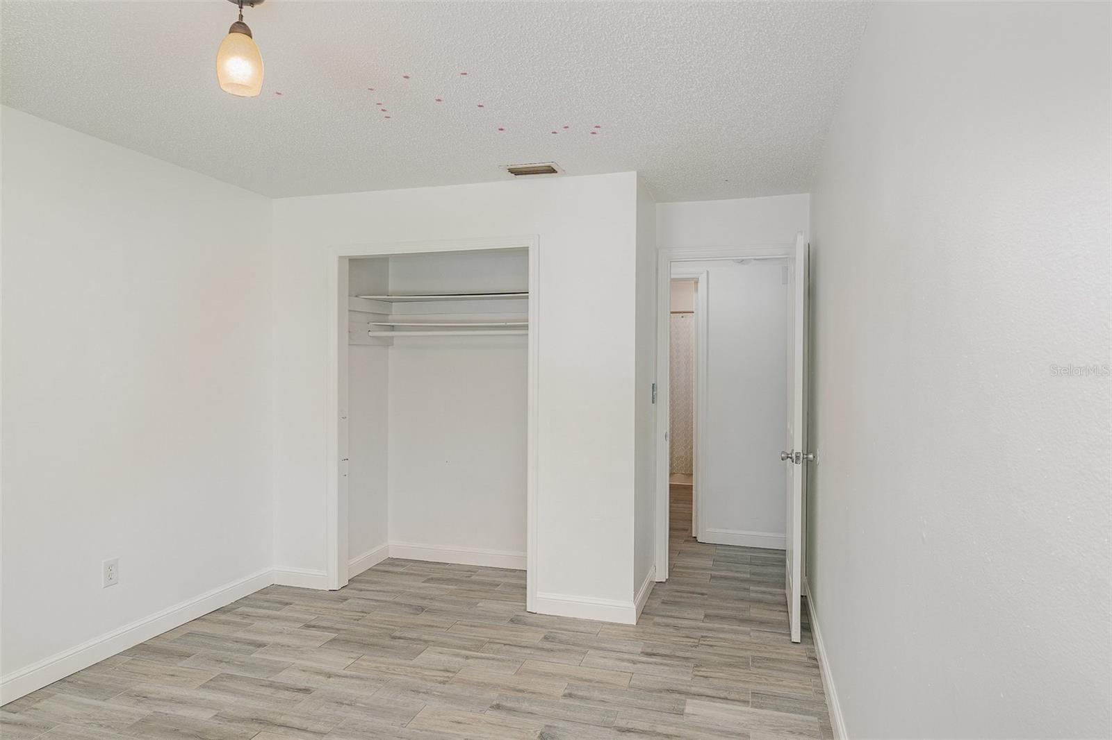 Image 19 of 32 For 5910 Timberwood Drive