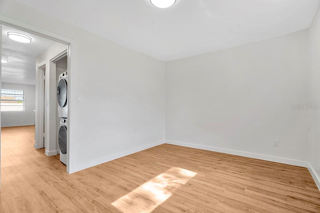 Image 11 of 13 For 6701 West Shore Boulevard