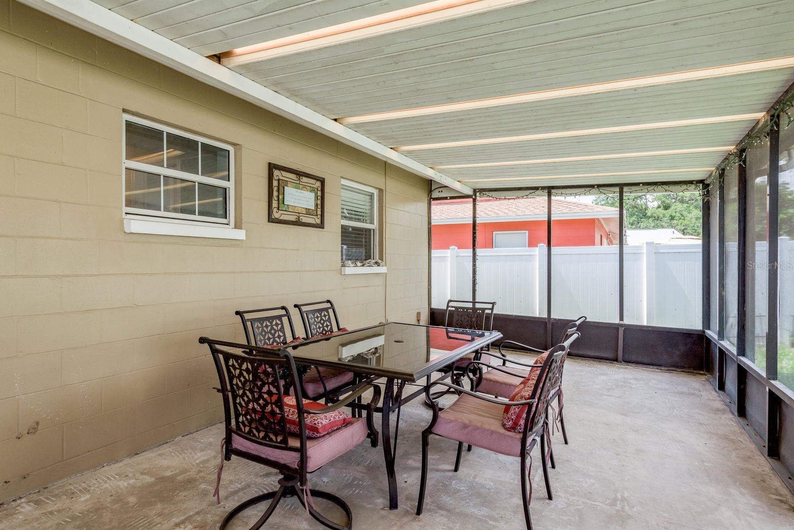 Image 20 of 33 For 7217 Creekwood Court