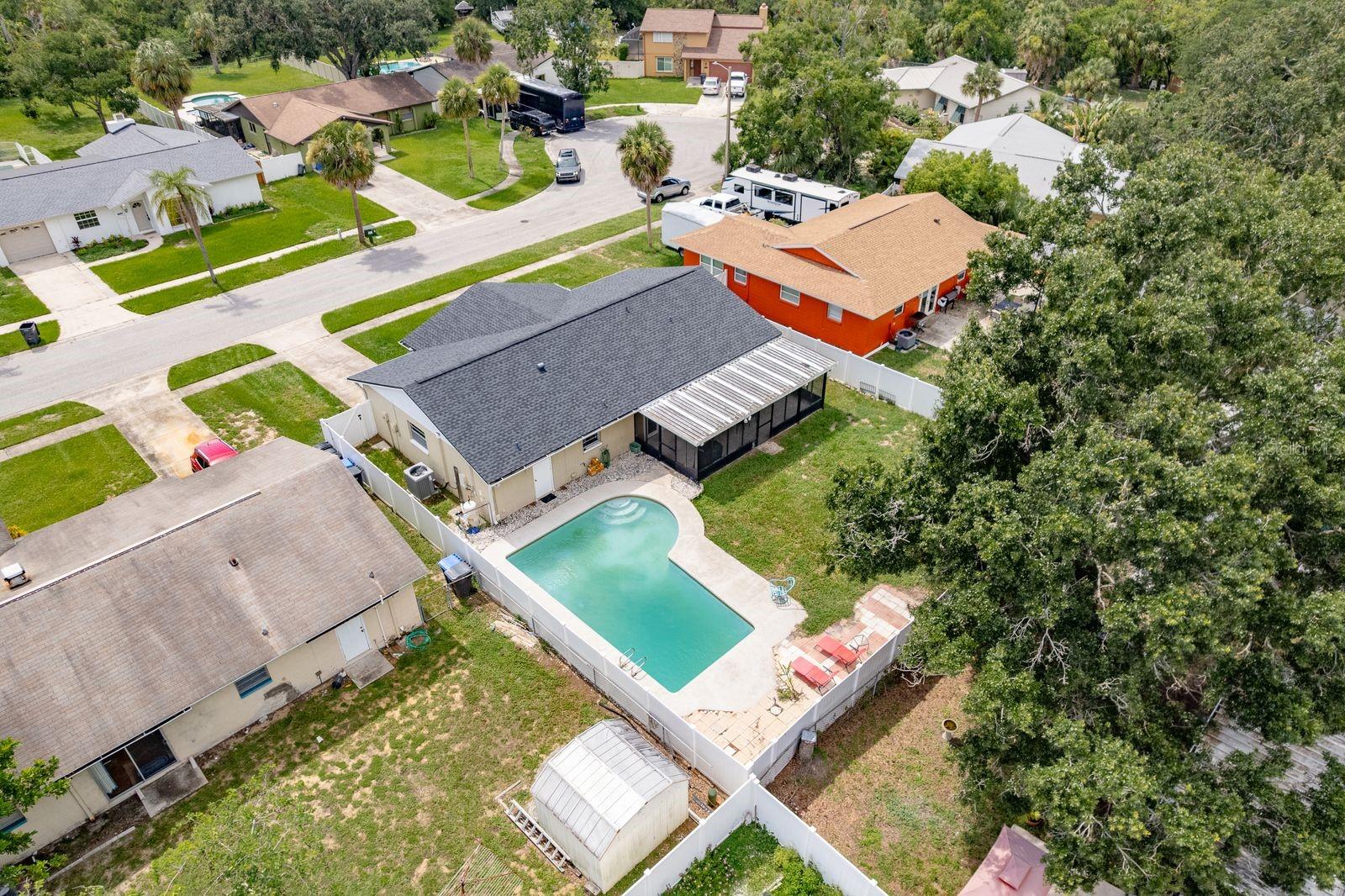 Image 26 of 33 For 7217 Creekwood Court