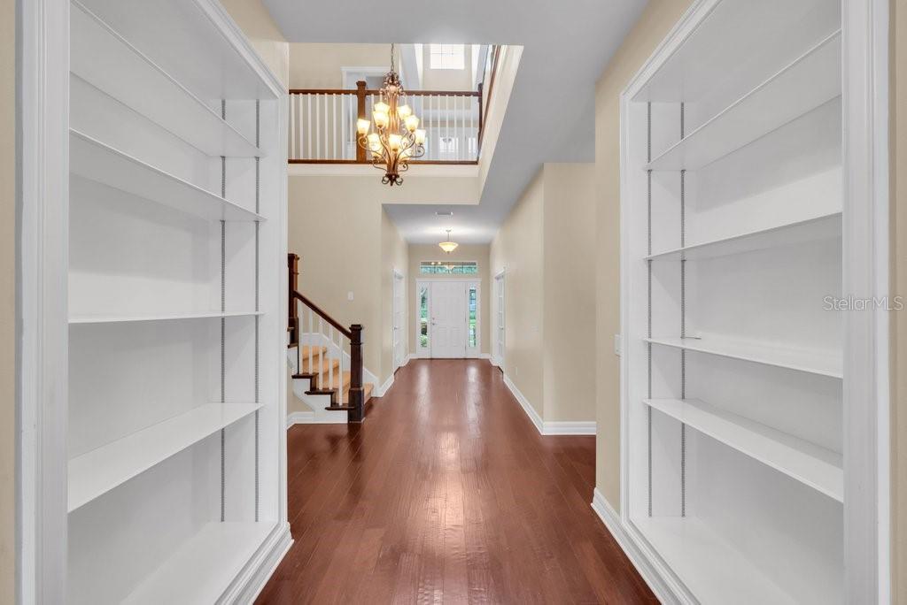 Image 13 of 52 For 15942 Ternglade Drive