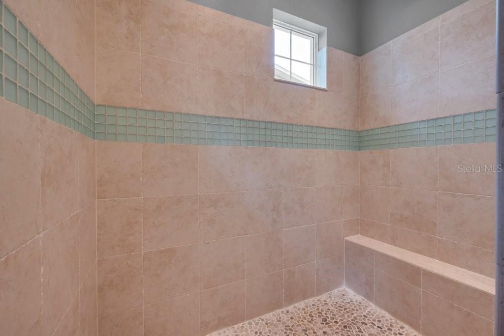 Image 28 of 52 For 15942 Ternglade Drive