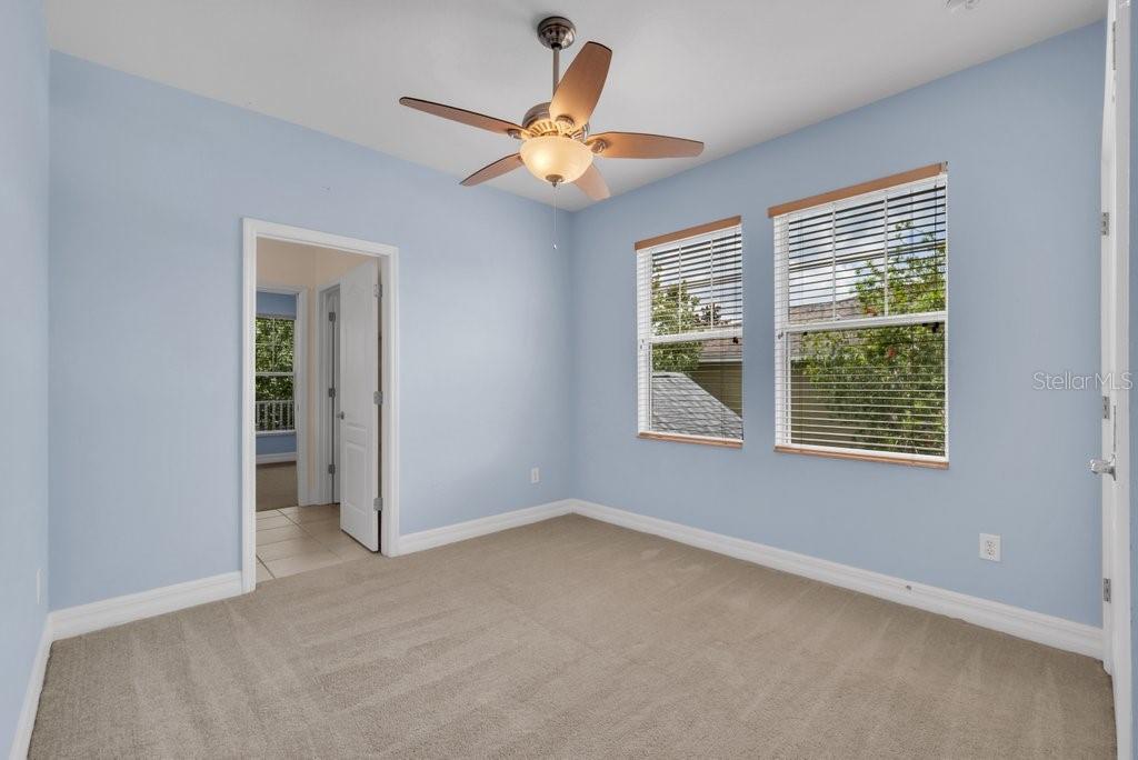 Image 33 of 52 For 15942 Ternglade Drive