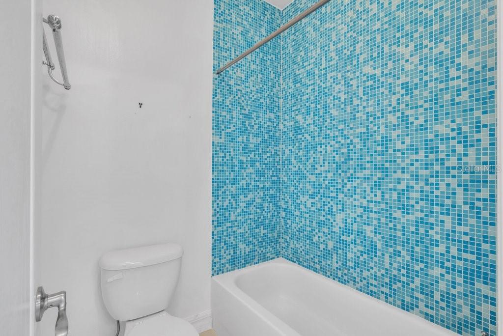 Image 35 of 52 For 15942 Ternglade Drive