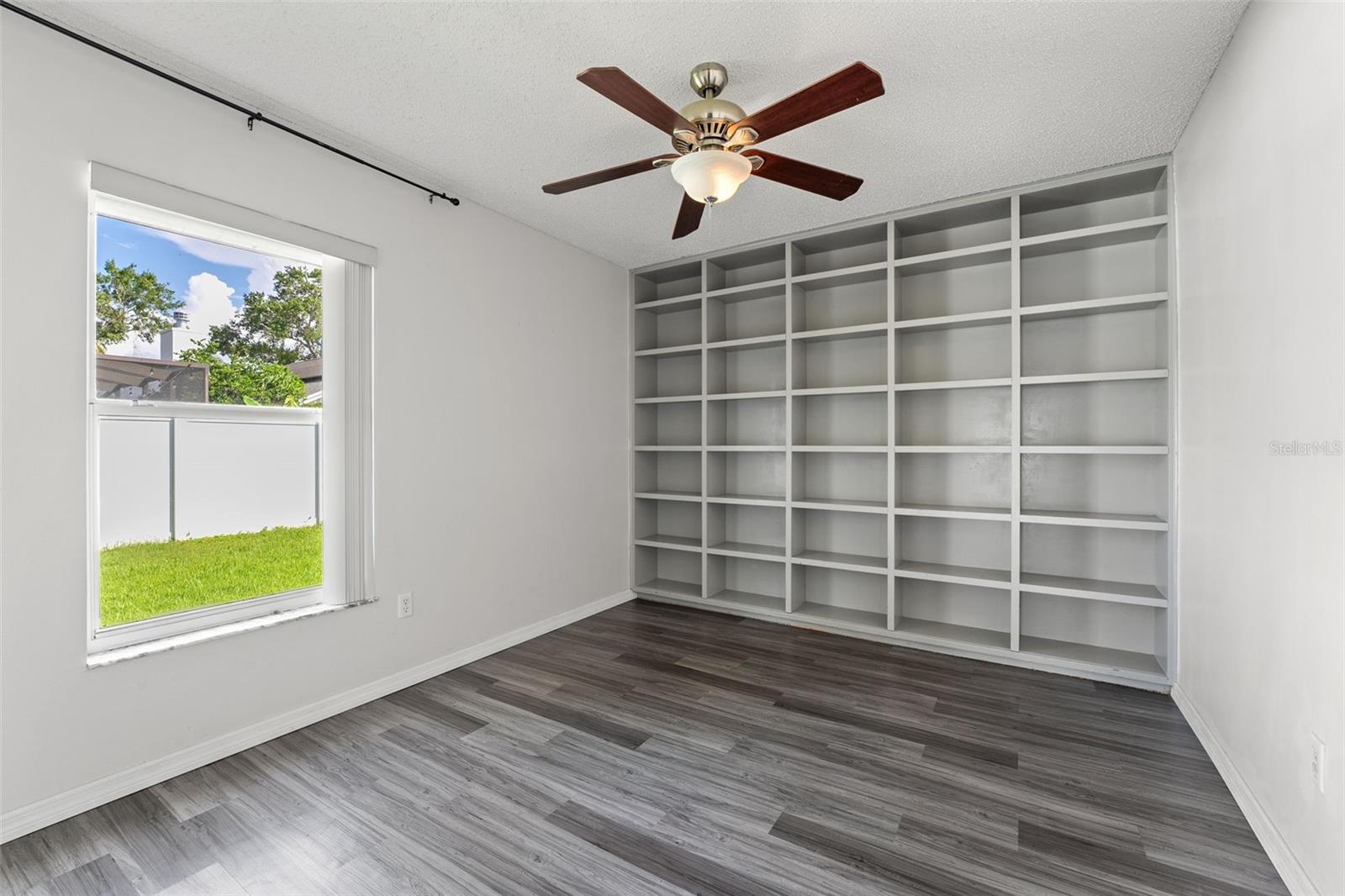 Image 10 of 40 For 8704 Middle Cross Place