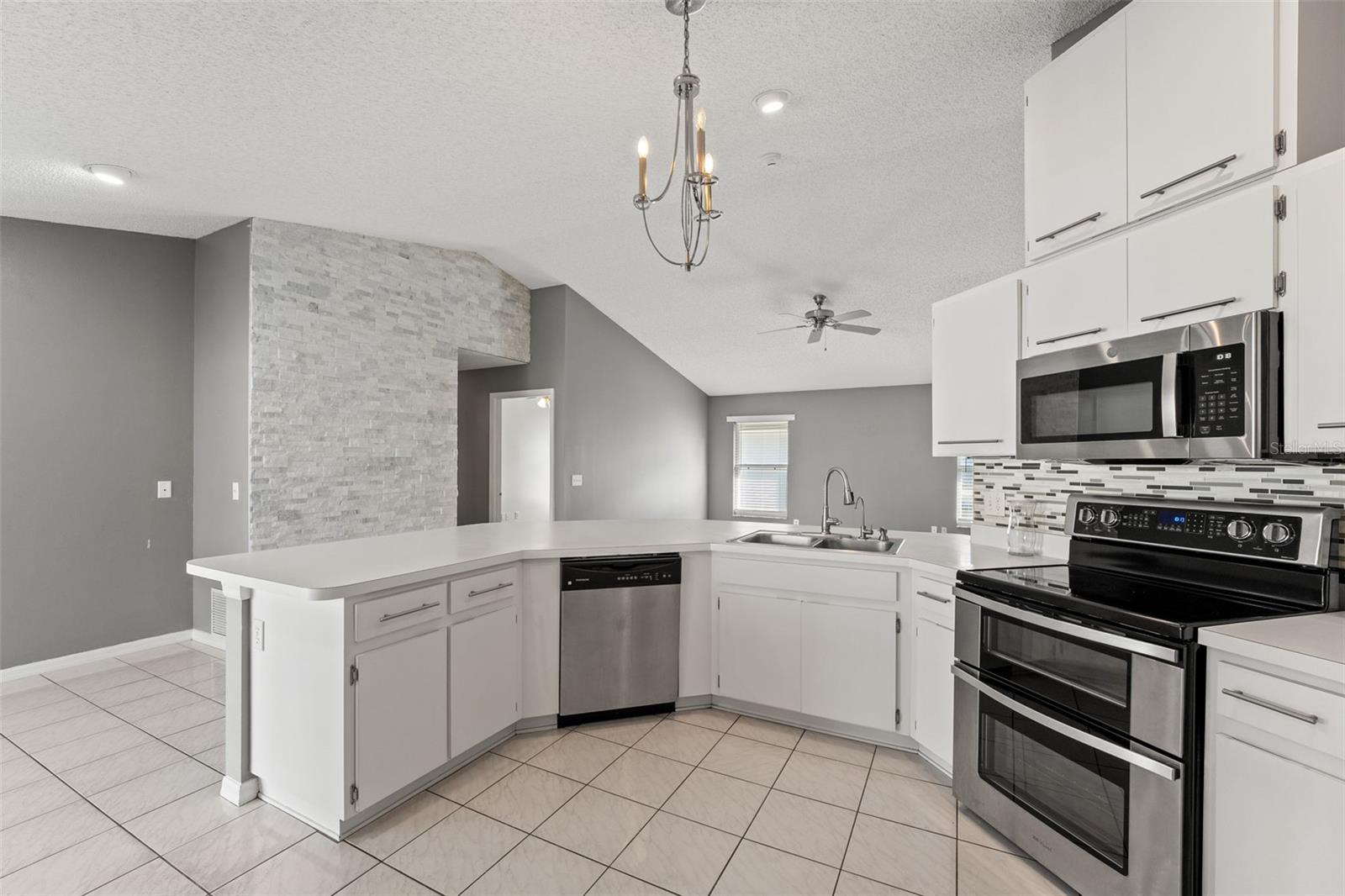 Image 14 of 40 For 8704 Middle Cross Place