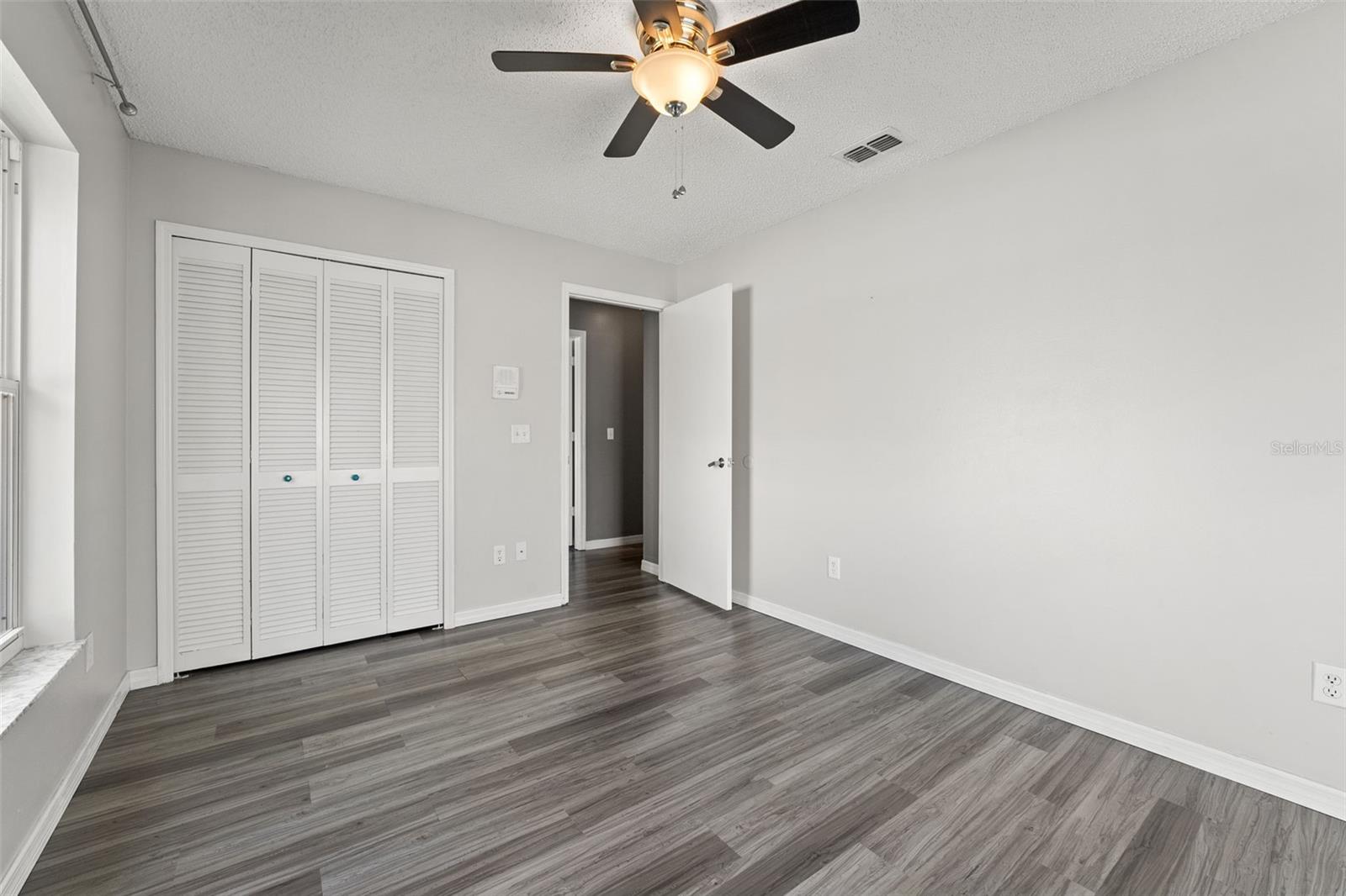 Image 20 of 40 For 8704 Middle Cross Place