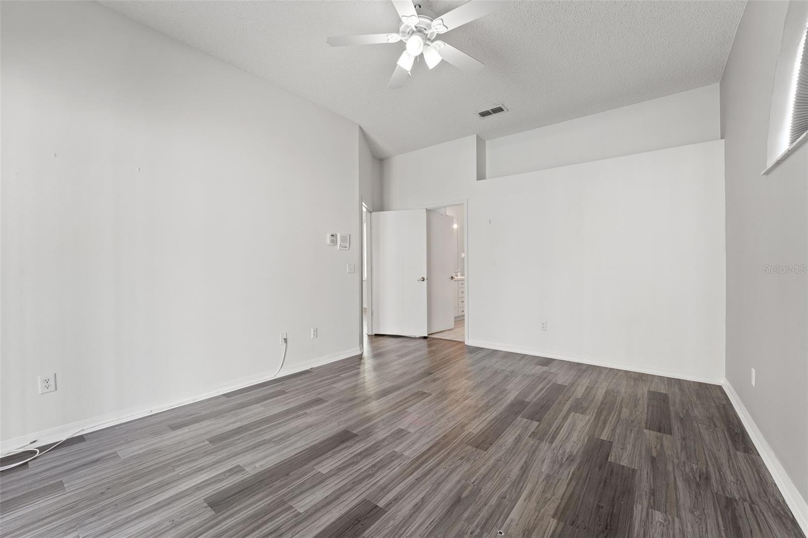Image 22 of 40 For 8704 Middle Cross Place