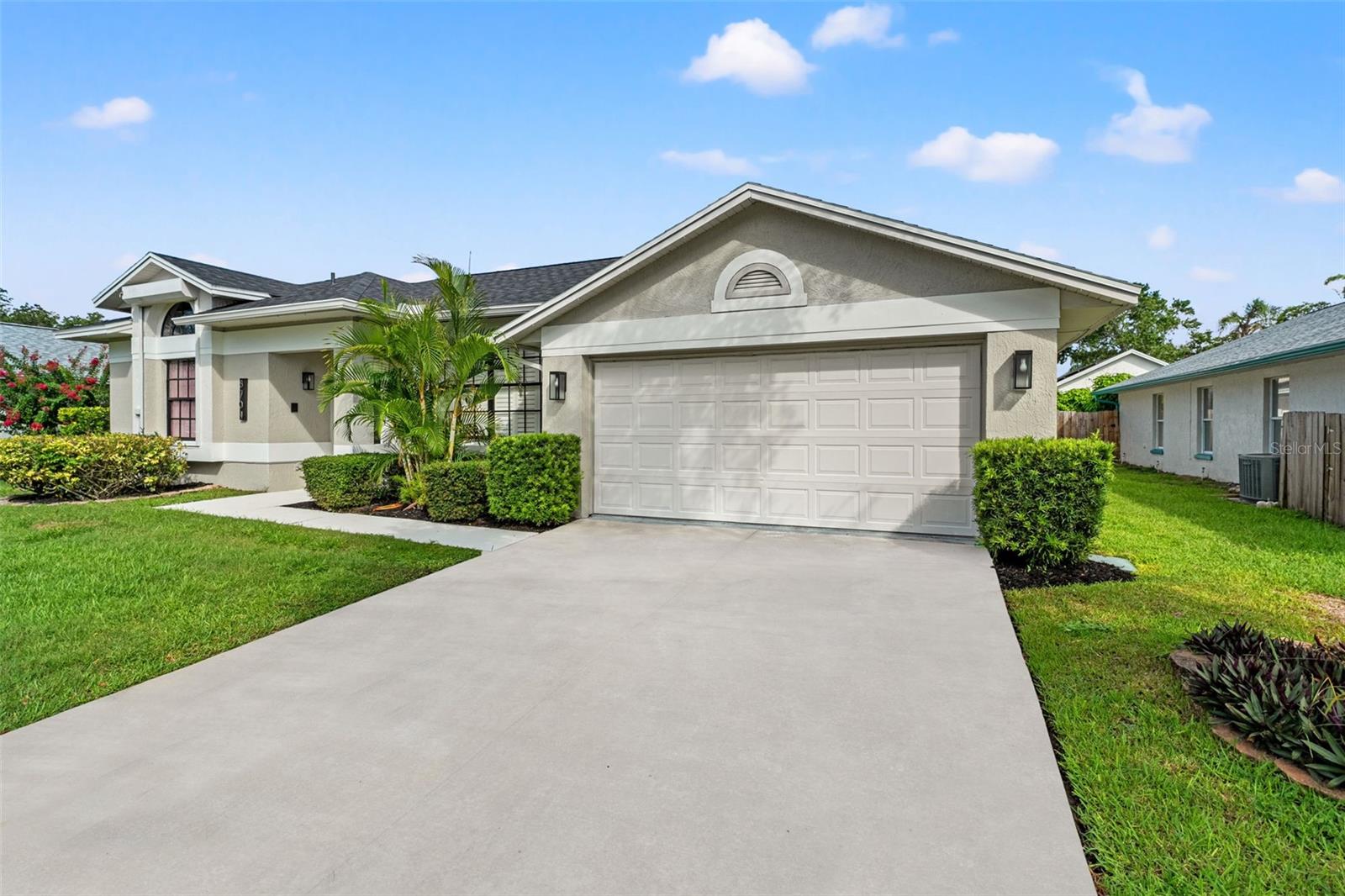 Image 4 of 40 For 8704 Middle Cross Place