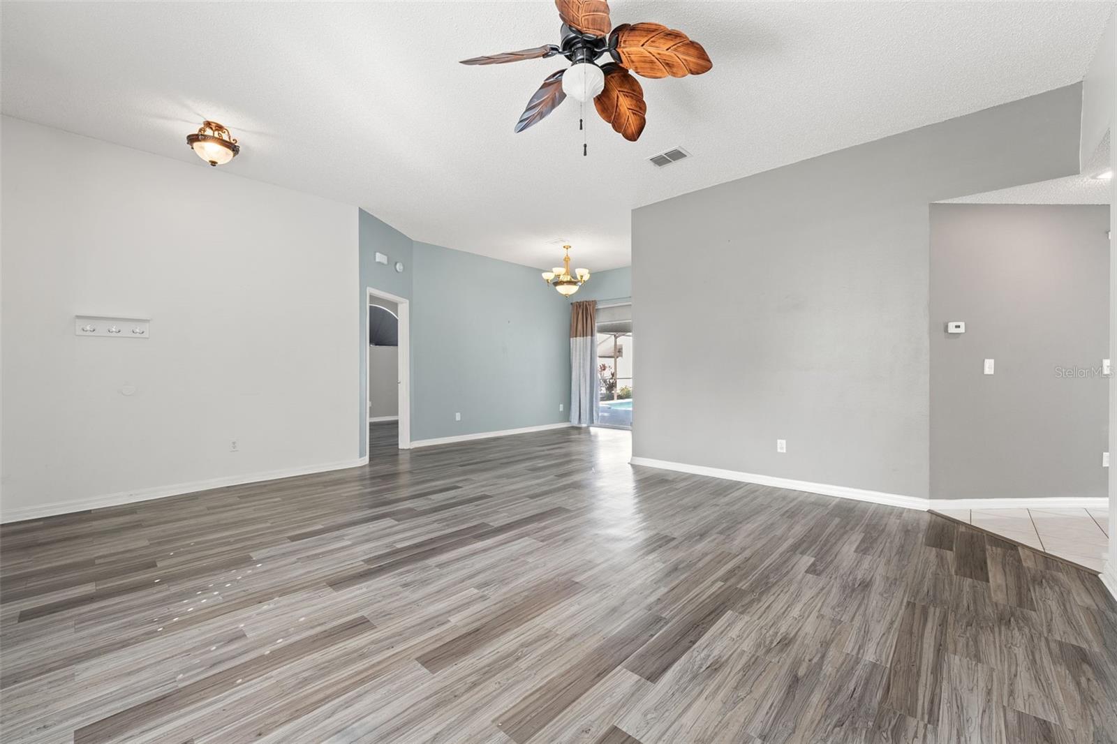 Image 8 of 40 For 8704 Middle Cross Place