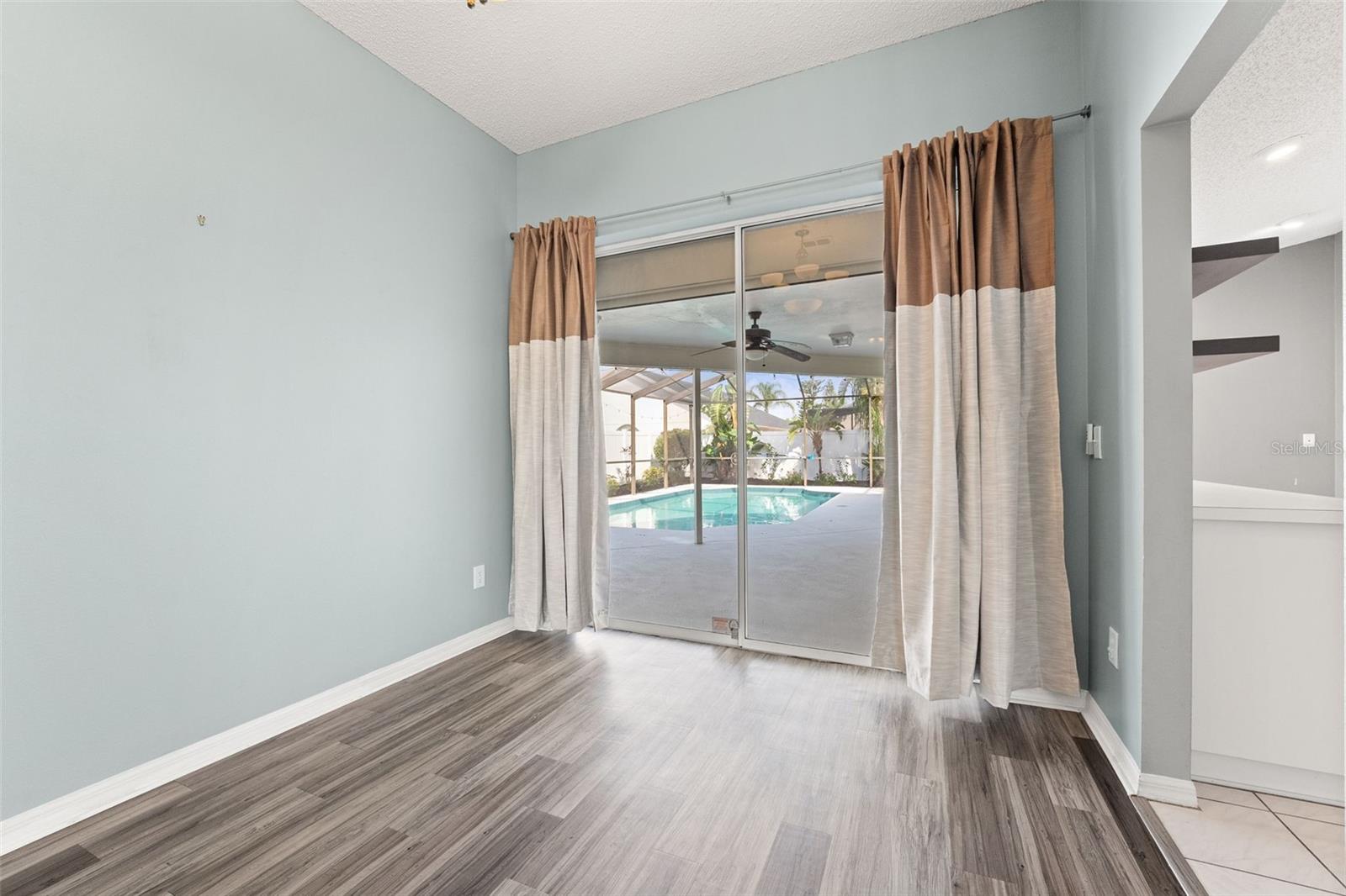 Image 9 of 40 For 8704 Middle Cross Place