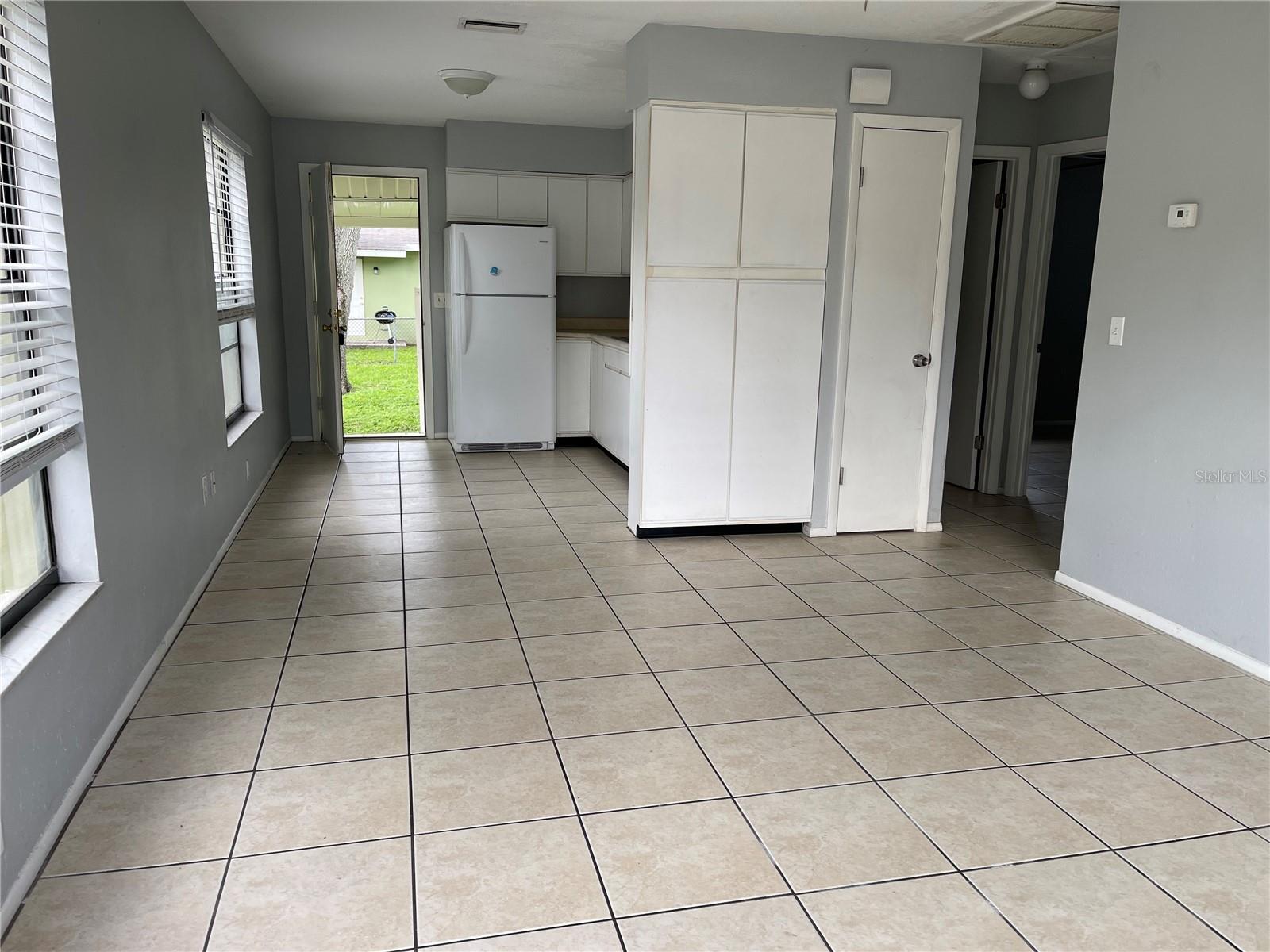 Image 3 of 12 For 157 2nd Avenue Sw A