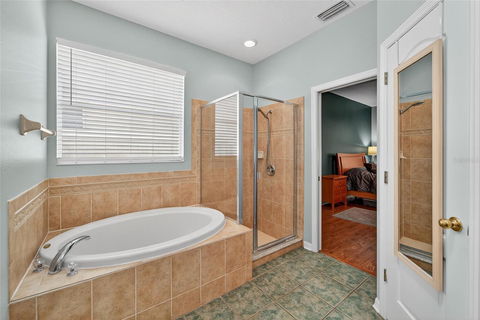 Image 43 of 74 For 19213 Pelican Ridge Lane
