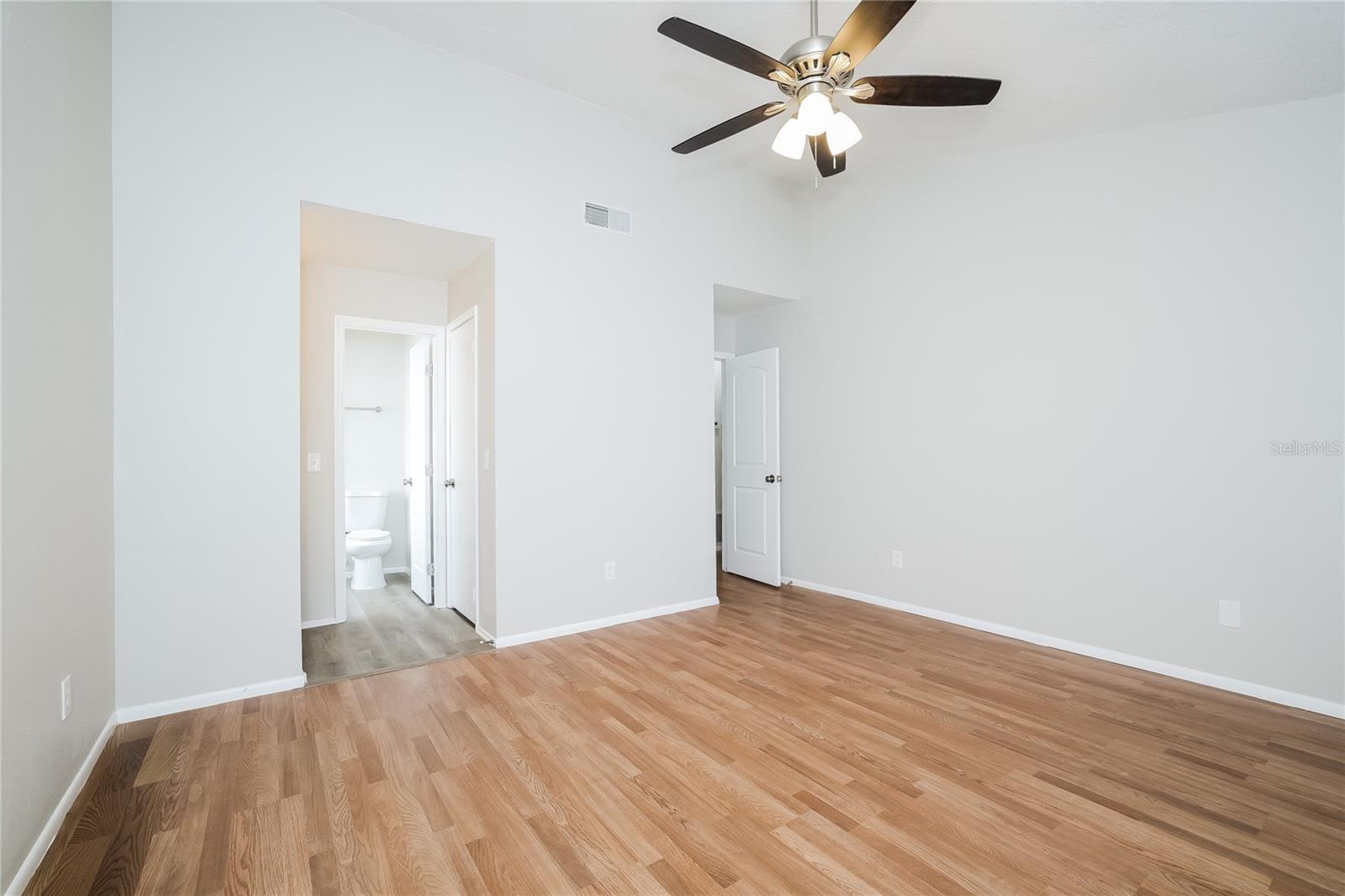 Image 10 of 16 For 2403 Covedale Court