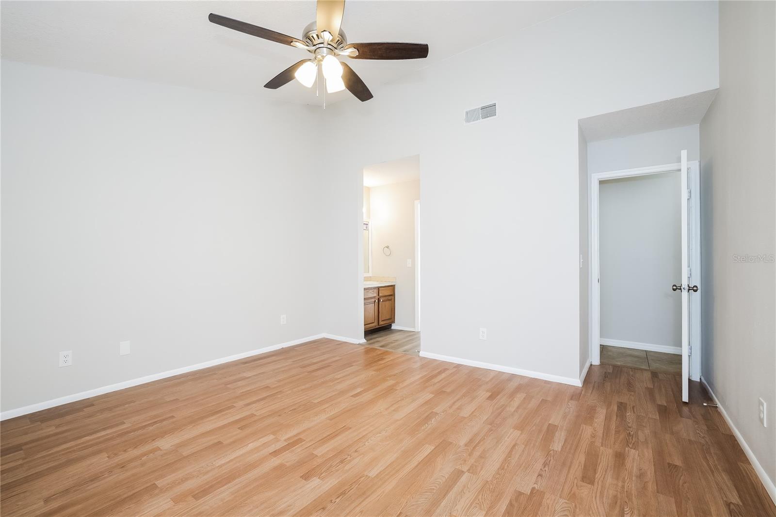 Image 9 of 16 For 2403 Covedale Court