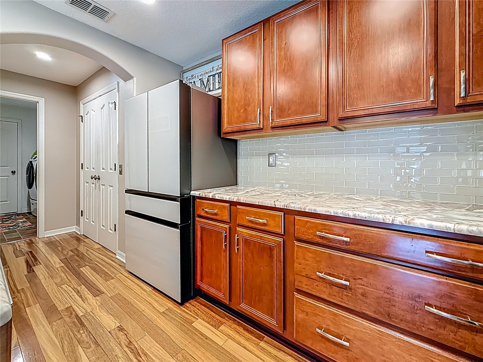 Listing photo id 8 for 2521 Marina Key Lane