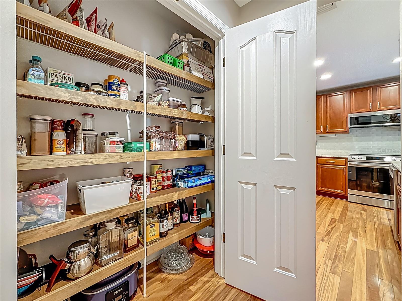 Listing photo id 9 for 2521 Marina Key Lane