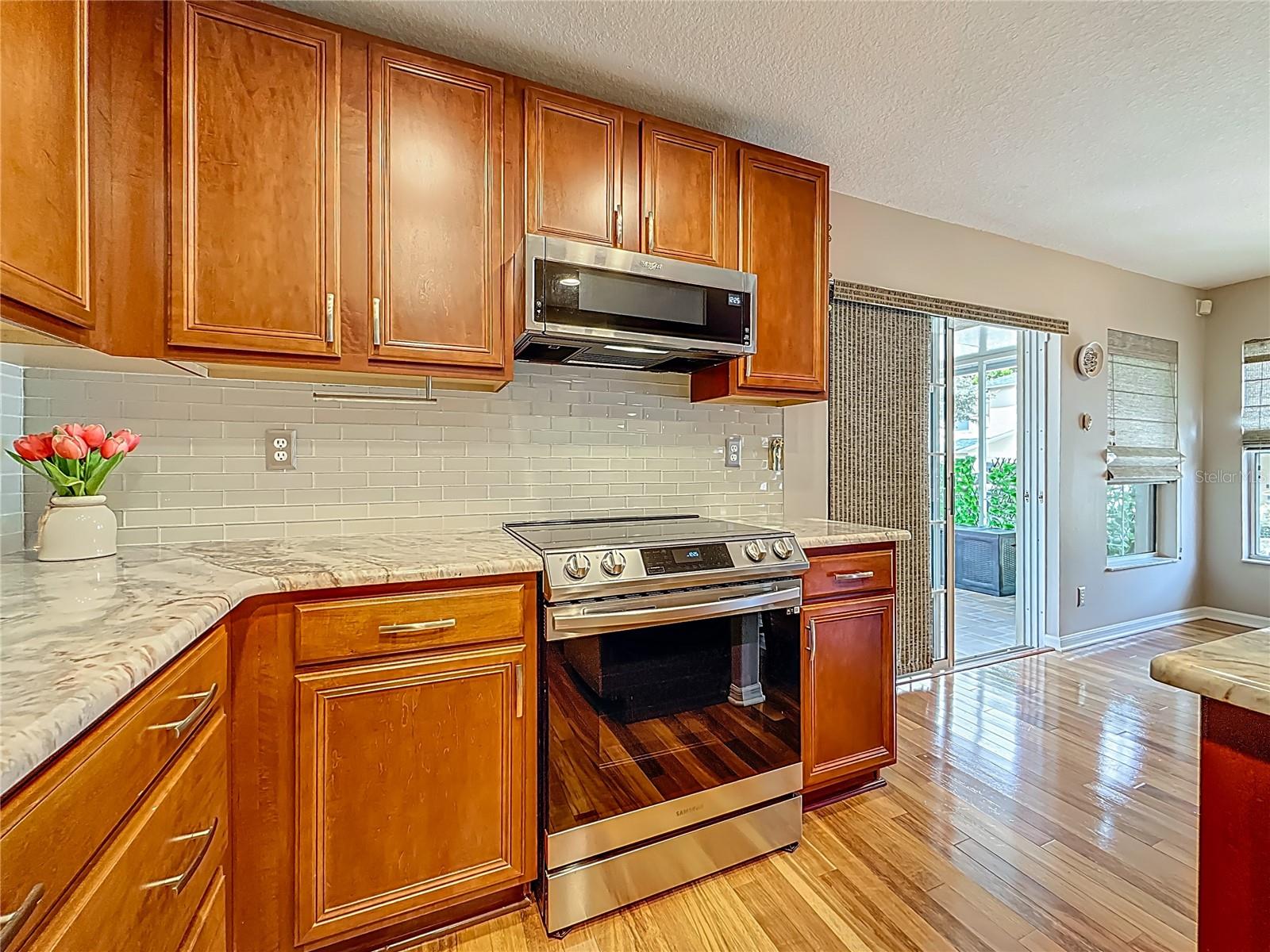 Listing photo id 12 for 2521 Marina Key Lane