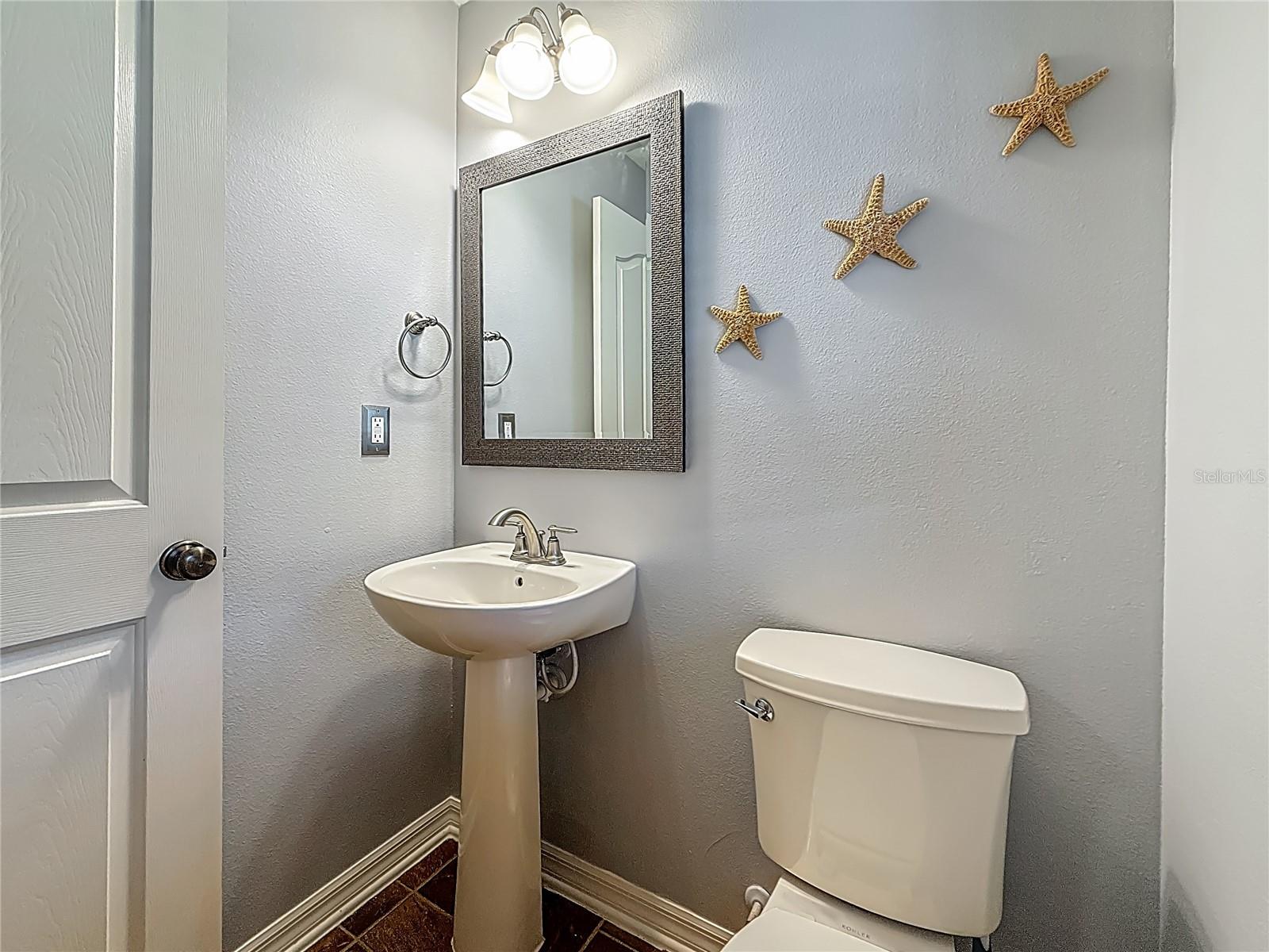 Listing photo id 16 for 2521 Marina Key Lane