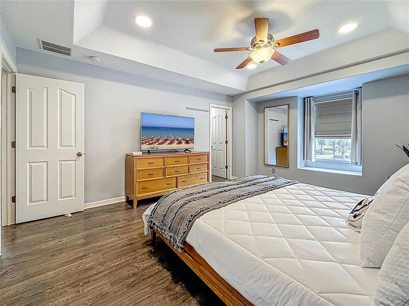 Listing photo id 19 for 2521 Marina Key Lane