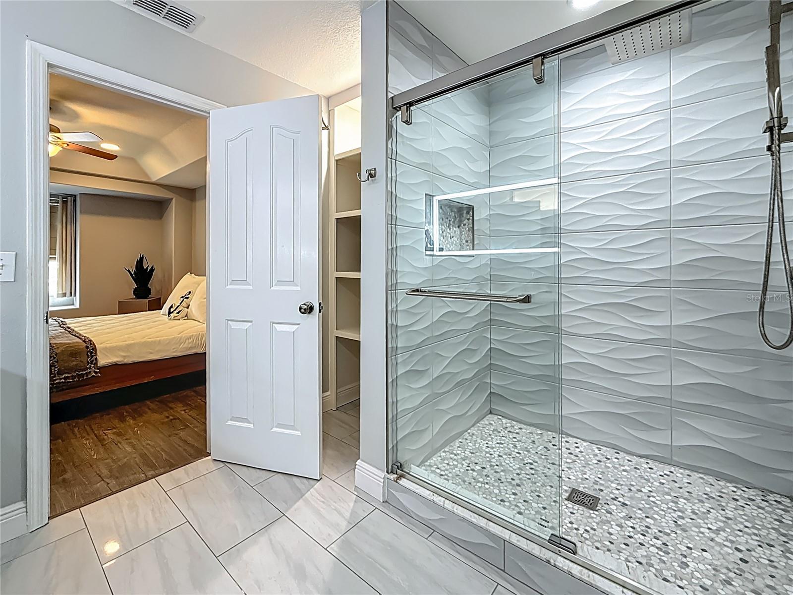 Listing photo id 25 for 2521 Marina Key Lane